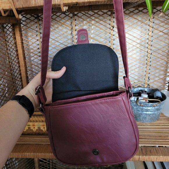 Crossbody Bag - Picture 4 of 6